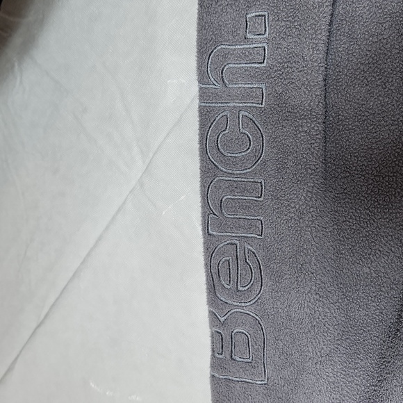 Zip-up Bench Sweater - Picture 7 of 16